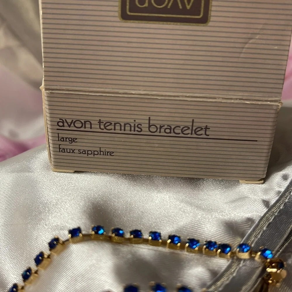 Vintage 1992 Avon (large) Faux Sapphire/ Gold 8” Tennis Bracelet